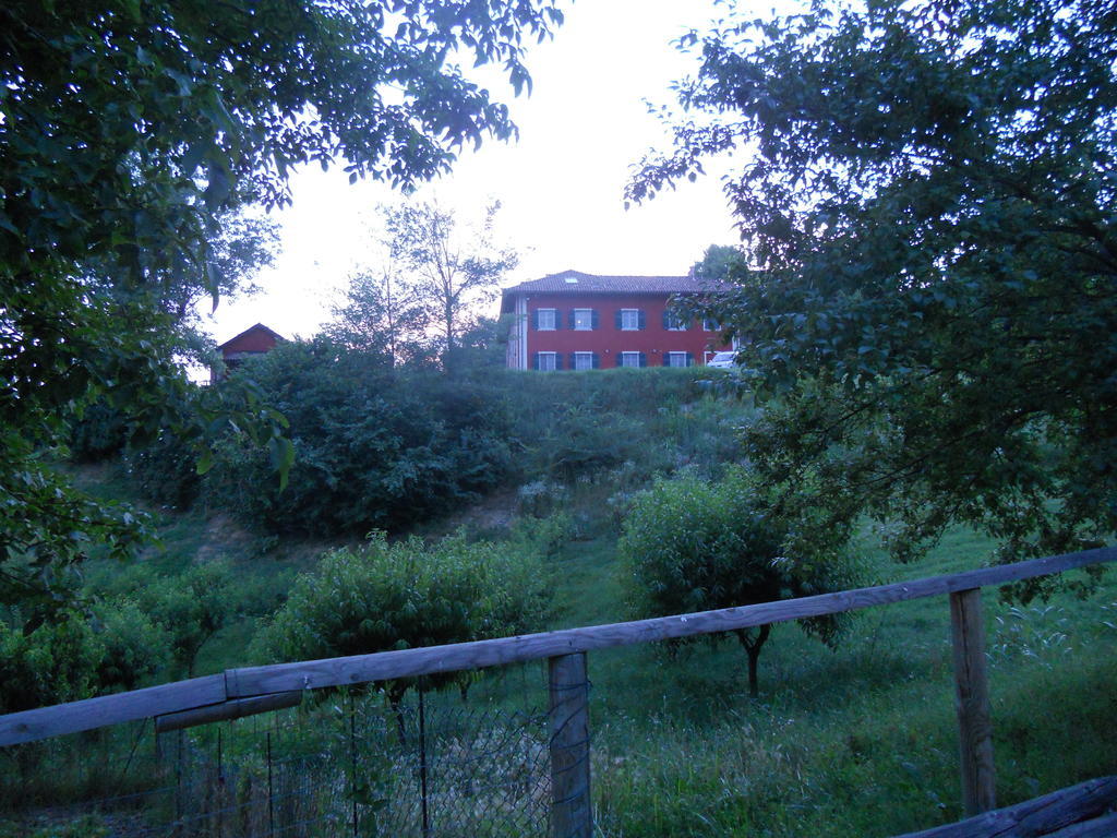 B&B Cascina Rossa Асті Екстер'єр фото